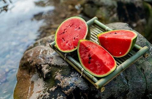 吃瓜诗词,品味古典诗词中的“吃瓜”文化