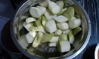 吃翠瓜拉稀,揭秘夏日清凉美食背后的健康隐患