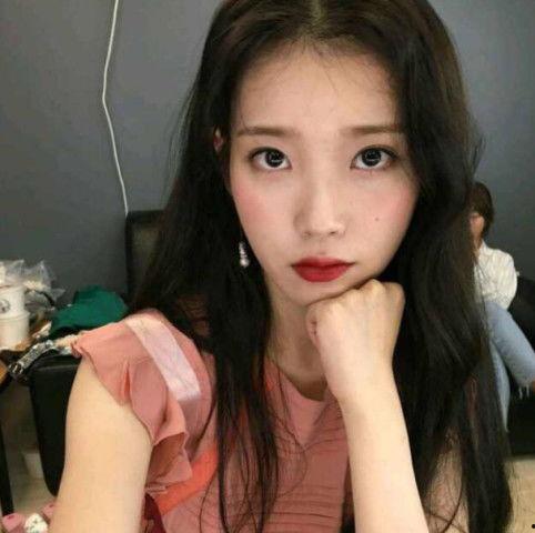 李知恩吃瓜事件